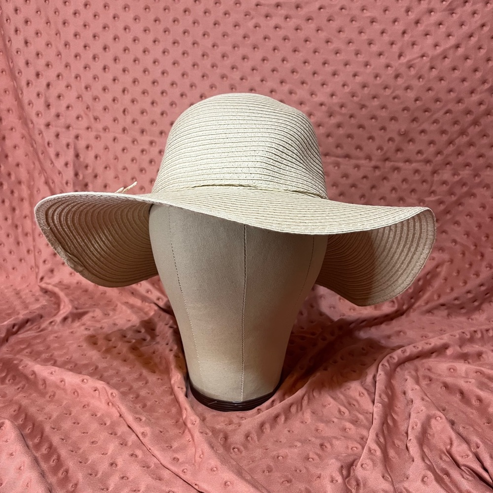 WOMEN’S BEAUTIFUL FLOPPY SUN HAT FROM XIIX. NEW - Picture 2 of 6